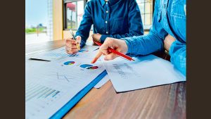 How lack of formal financial advice can prove costly for many investors