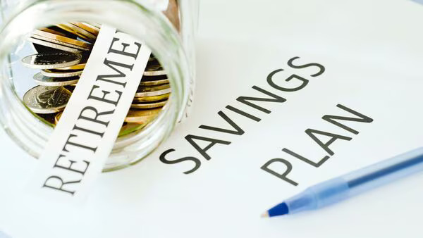 https://www.finsafe.in/wp-content/uploads/2024/05/People-often-mistake-financial-independence-for-ea_1695834080091_1712664311375-2.jpg