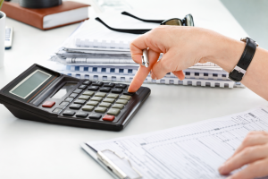 The financial red flags women must watch for and how to deal with them